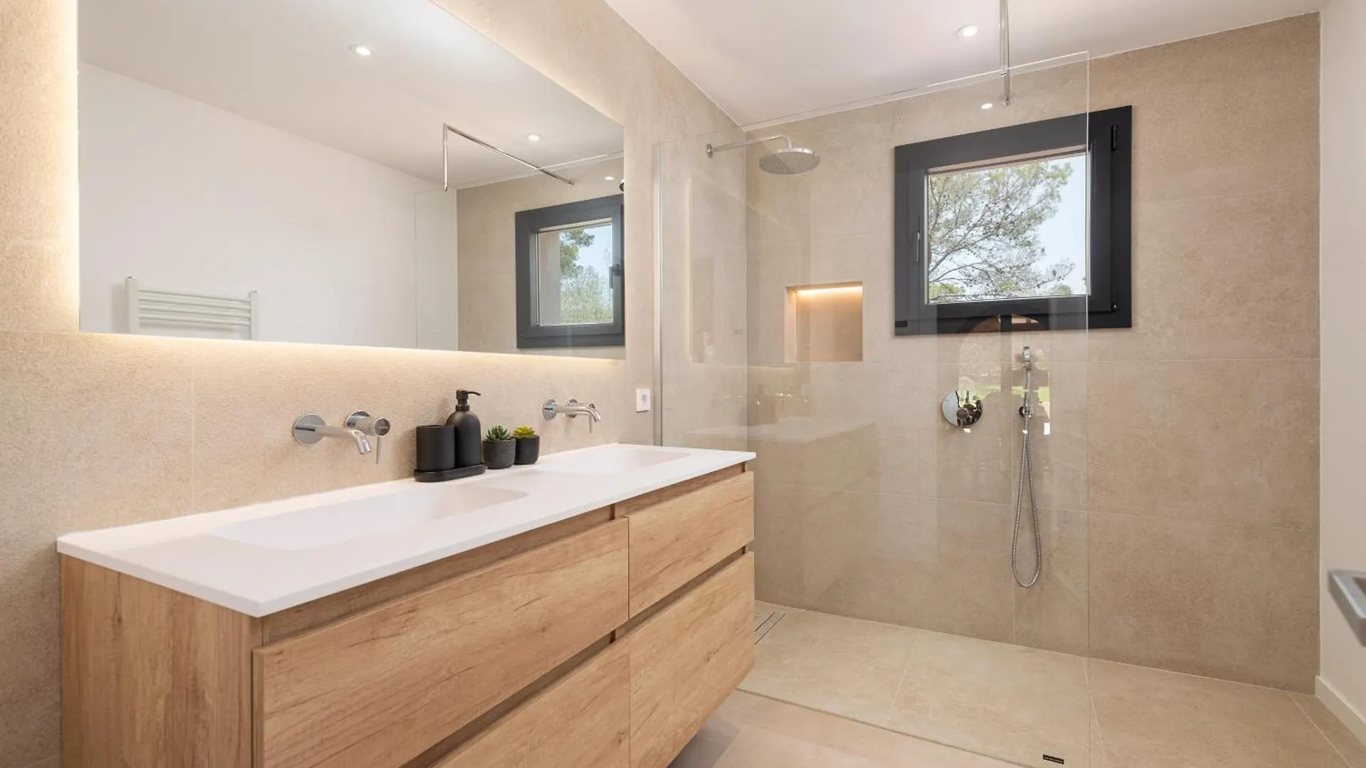 New! Villa Ses Rotes, Cala Sa Nau, Mallorca Cala Ferrera  España
